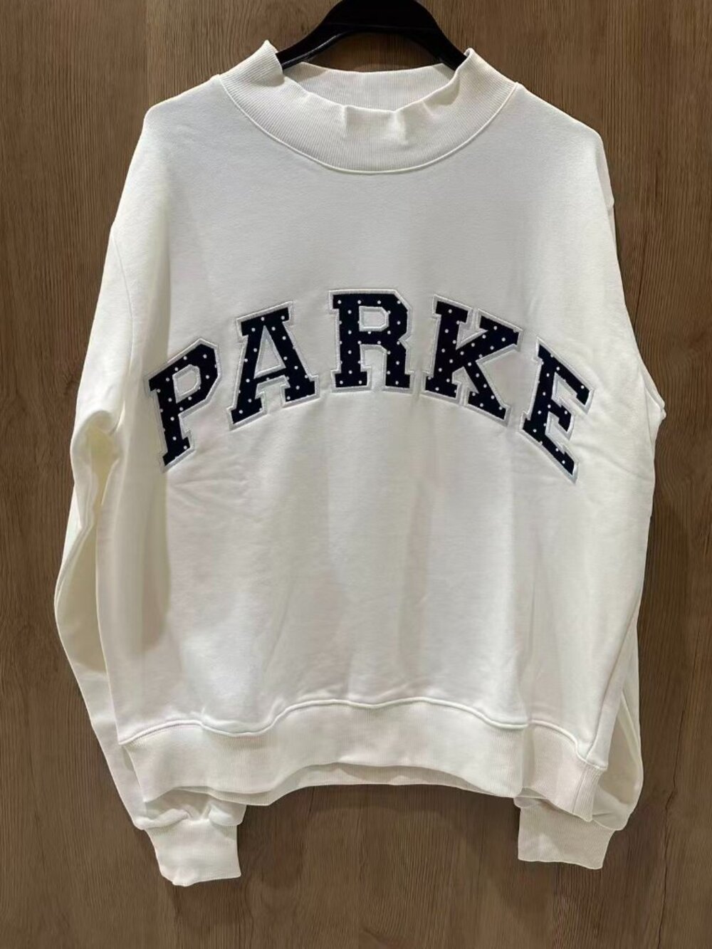 PARKE Cropped Mockneck Sweatshirt Varsity Applique Casual Jumper